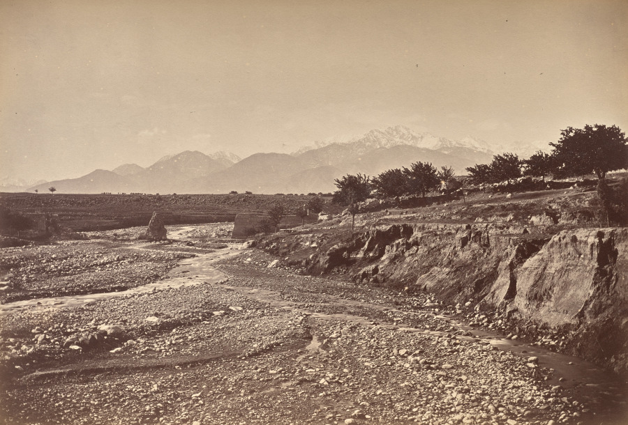 Safed Sang River and Old Bridge