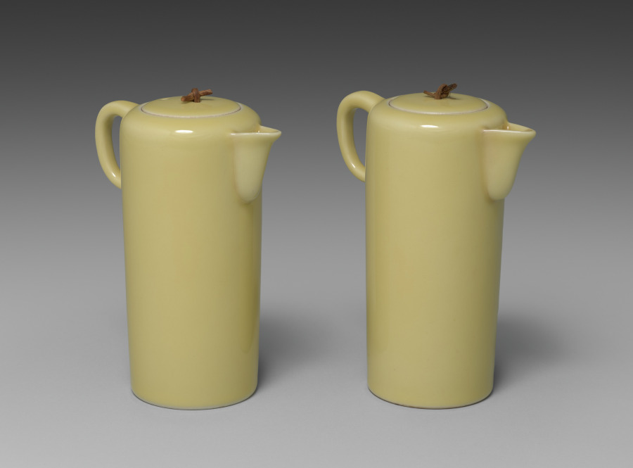 Sake Pourers