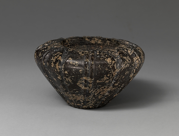 Serpentine blossom bowl