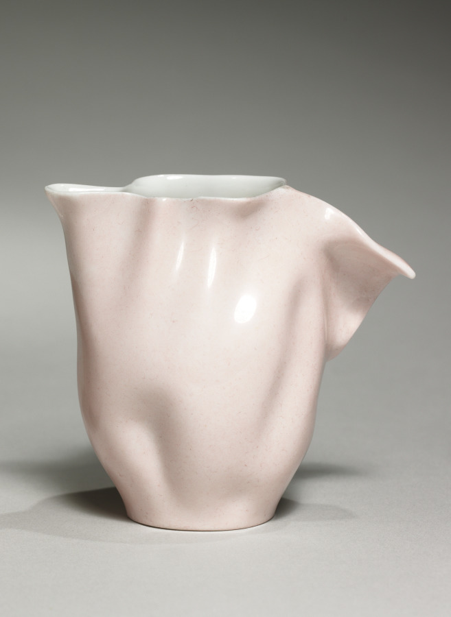 Service Aïda:  Pitcher