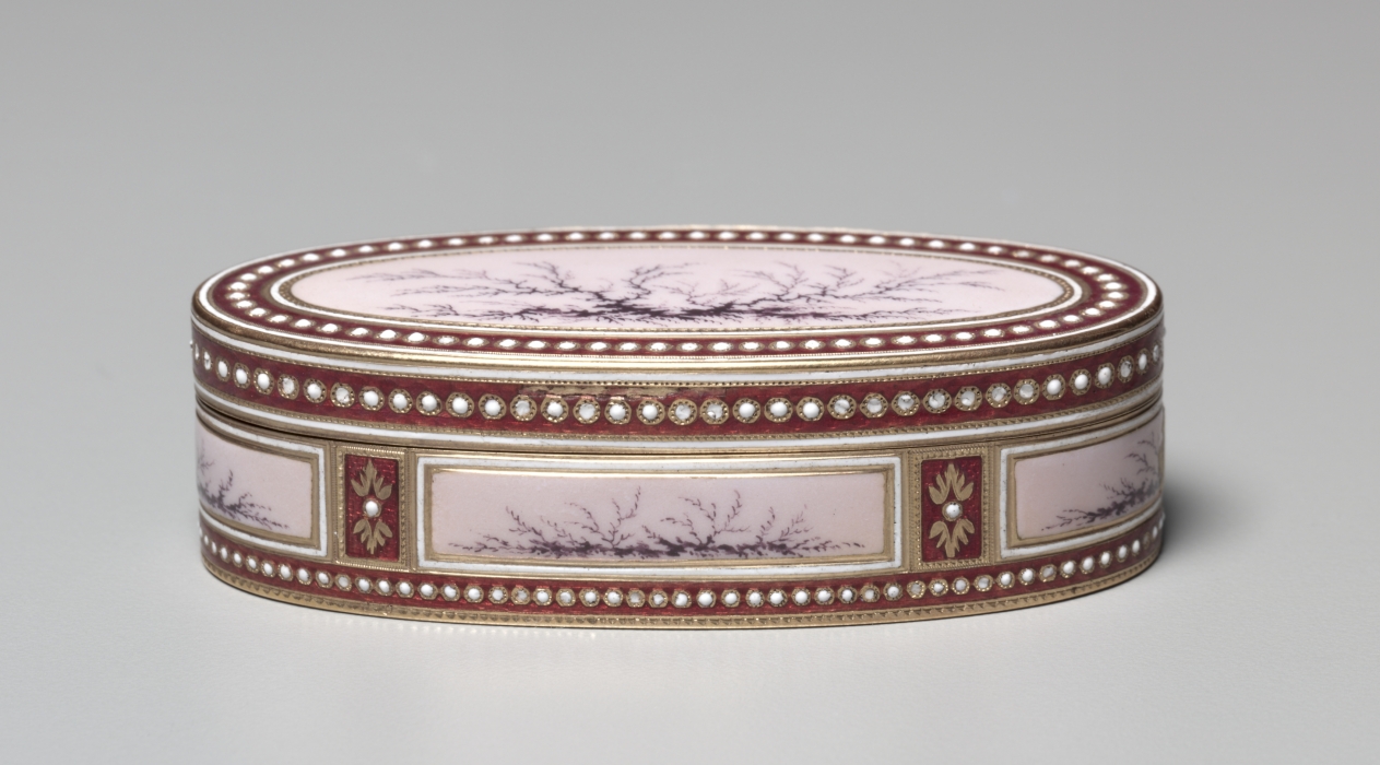 Snuff Box (Tabatière)