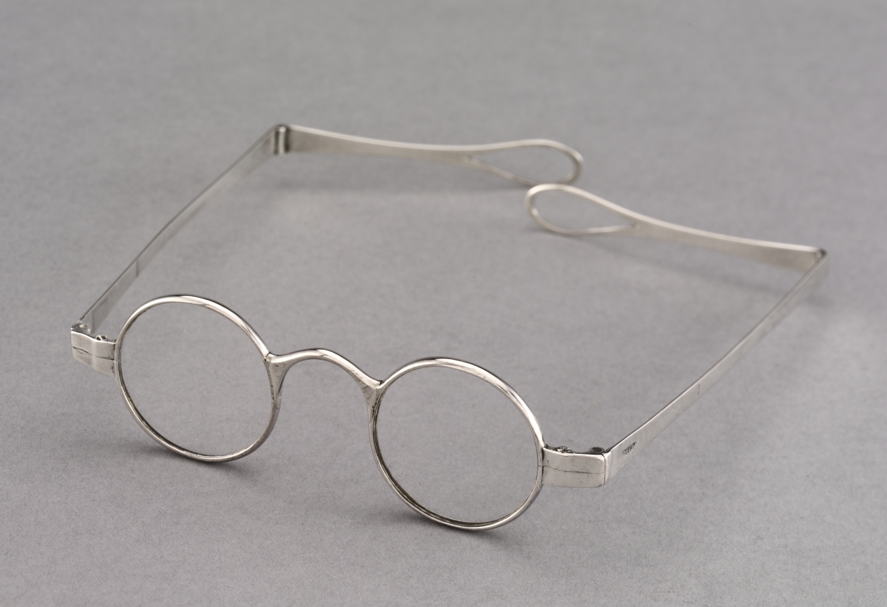 Spectacles