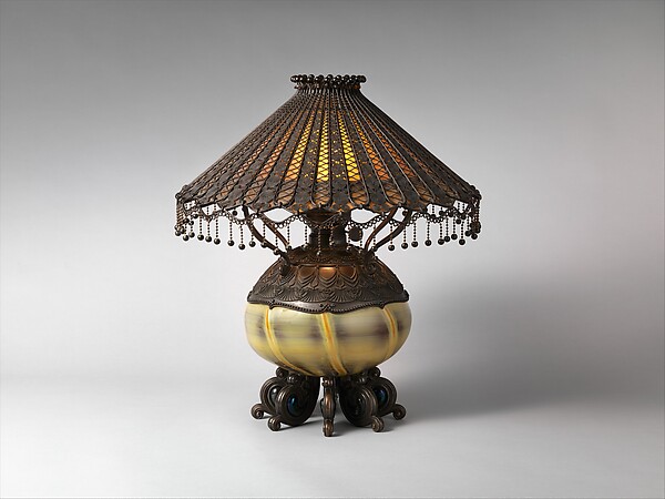 Table lamp