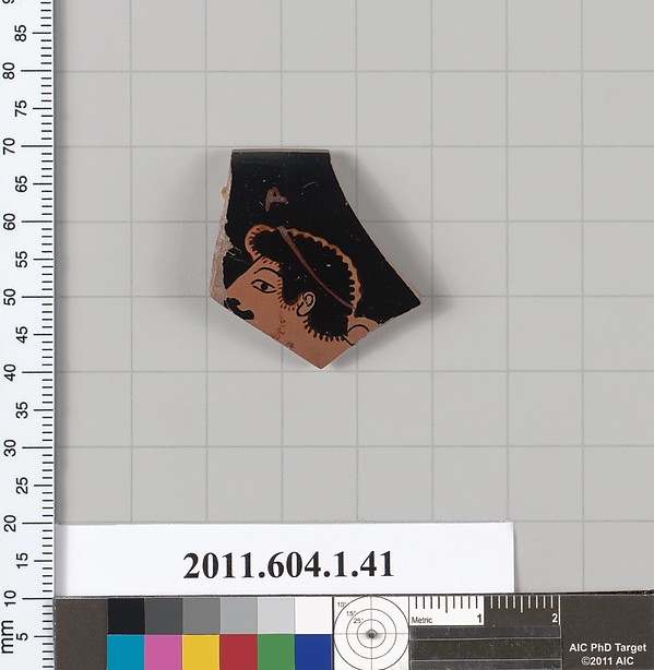 Terracotta rim fragment of a kylix (drinking cup)