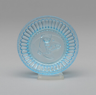 Toy plate