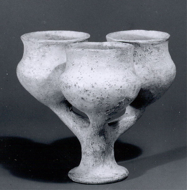 Tripartite vase